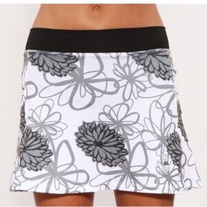 RunningSkirts Womens Athletic Skort Floral Print Black White Grey Size Medium